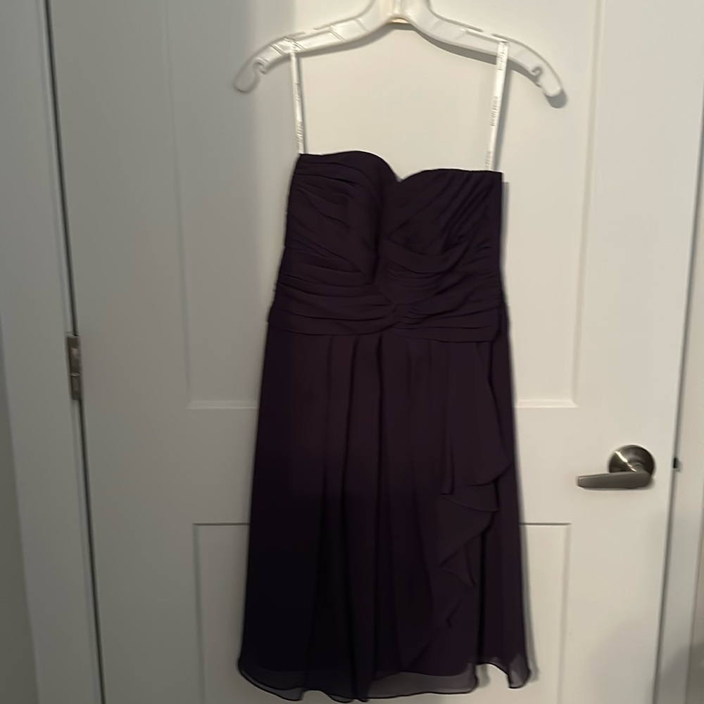 David’s bridal dress worn once size 4 beauty in deep purple
